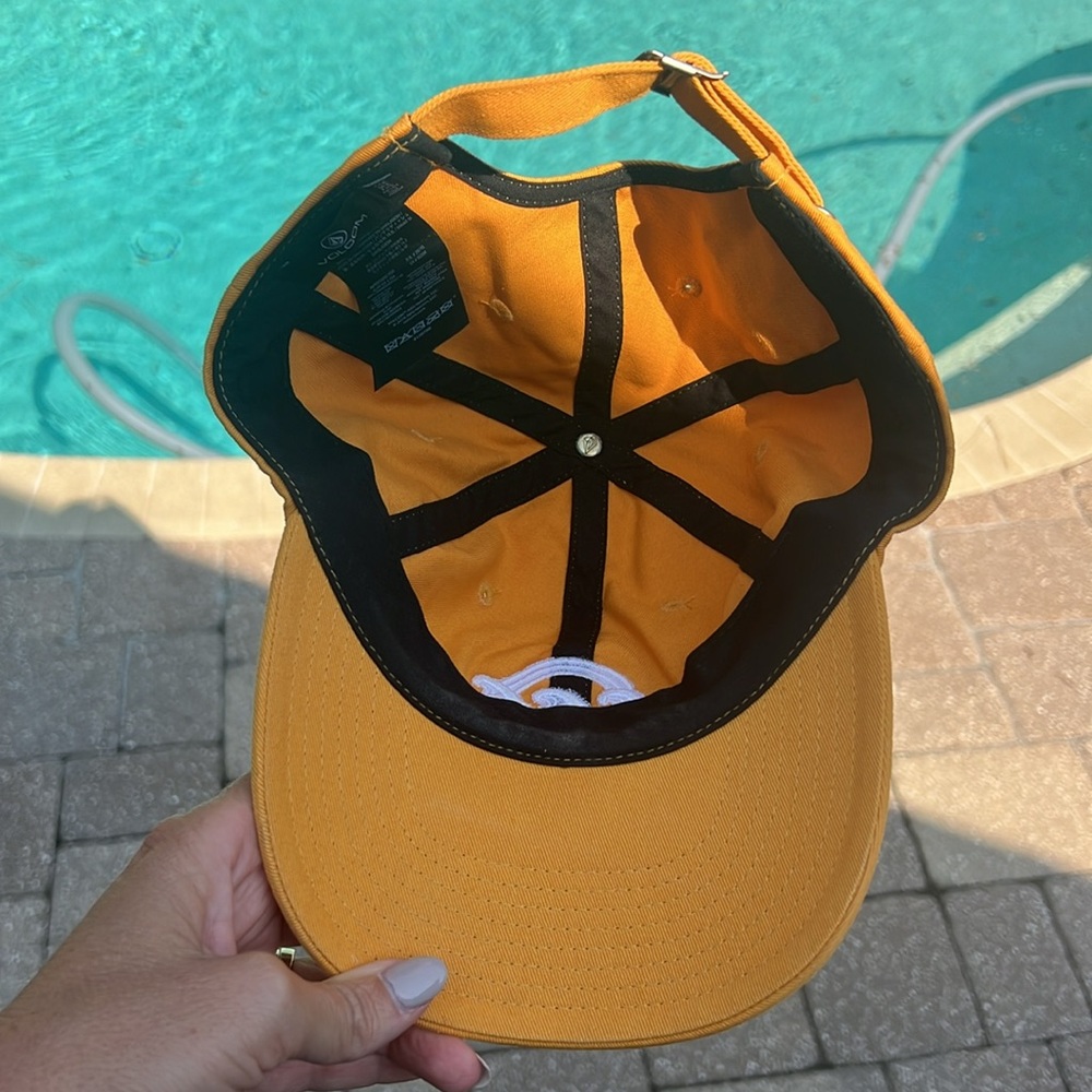 Volcom Stone hat - Picture 5 of 7